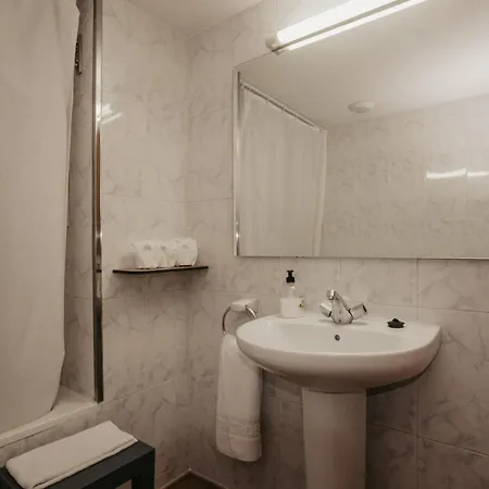 Hotel La Trobada Sport Ripoll